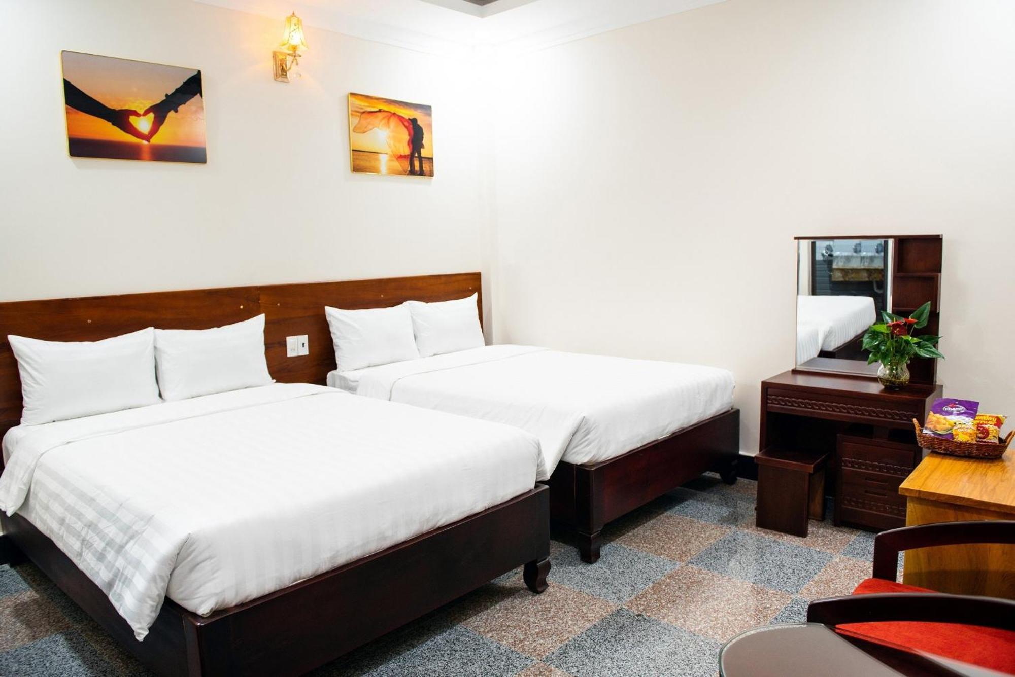 Minh Lam Hotel Плейку Экстерьер фото