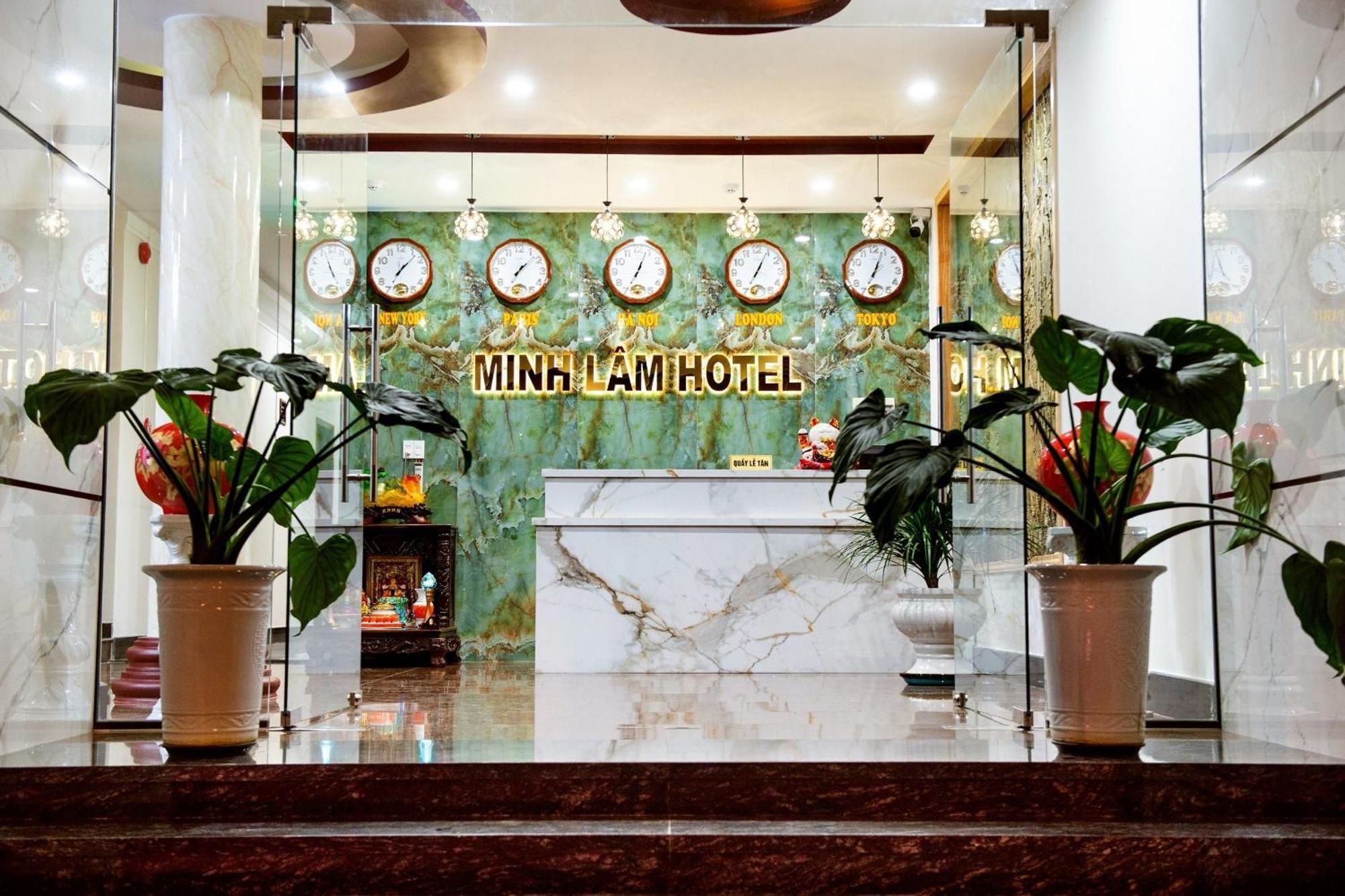 Minh Lam Hotel Плейку Экстерьер фото