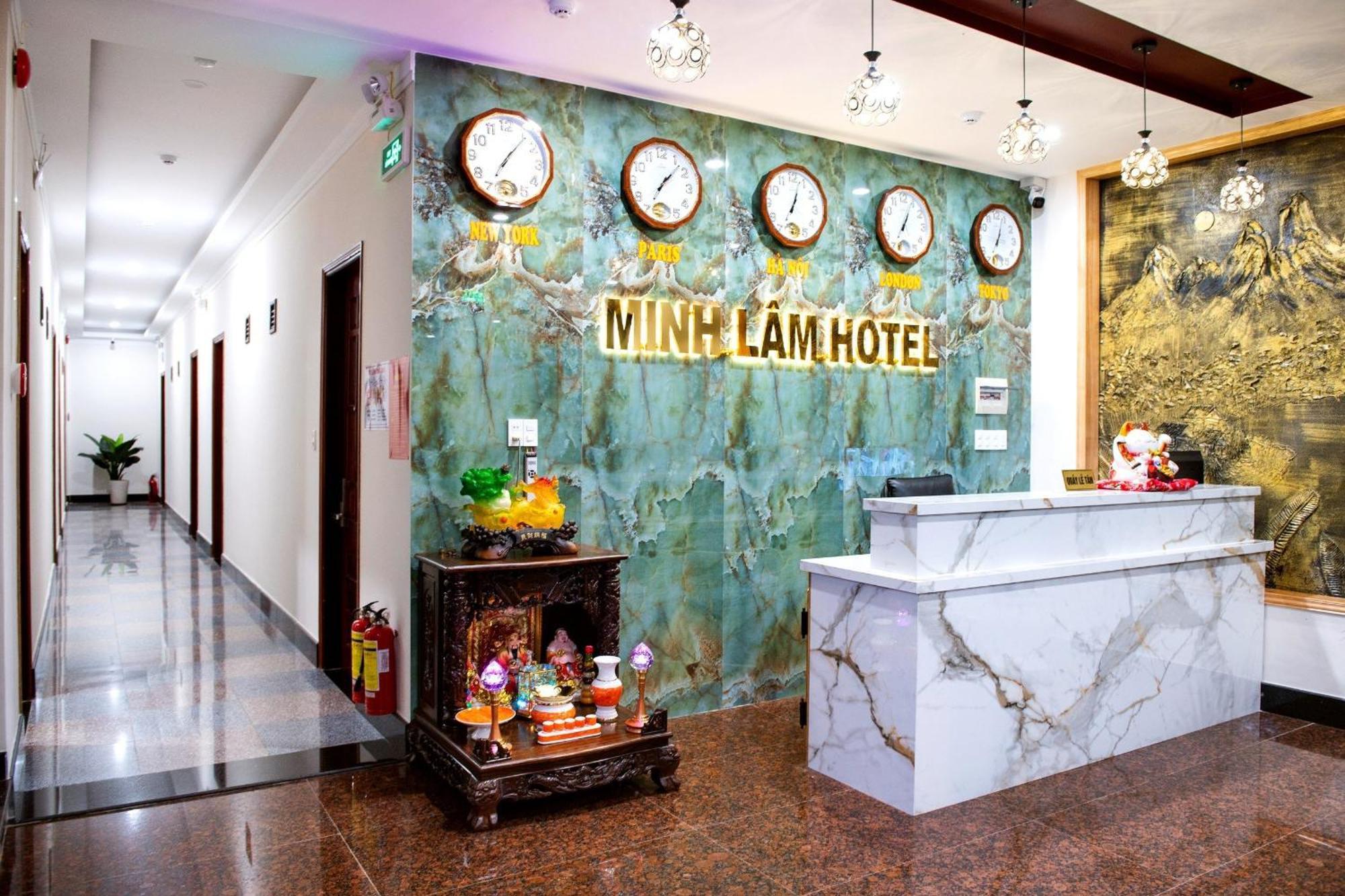 Minh Lam Hotel Плейку Экстерьер фото
